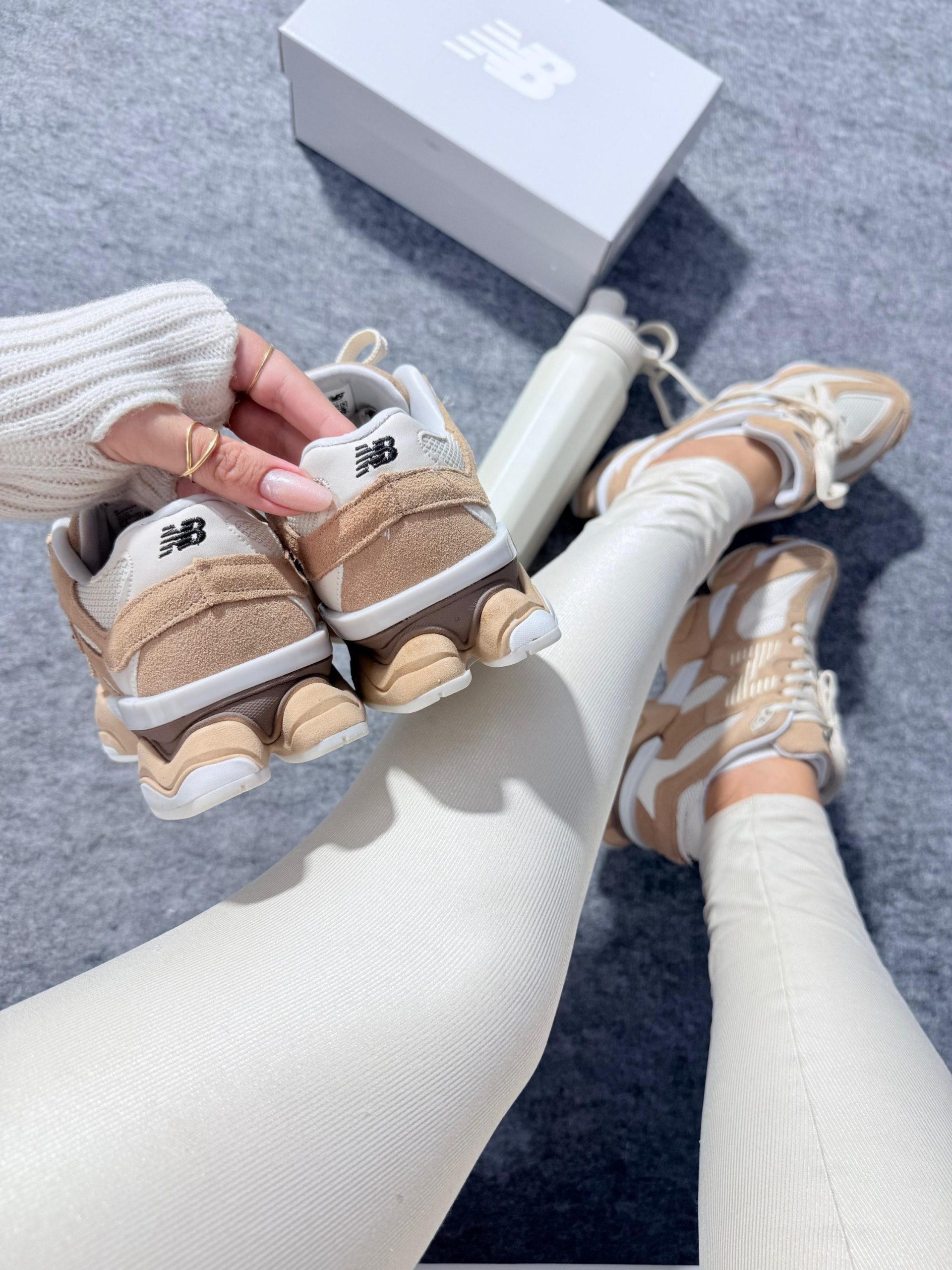 New Balance 9060 Off Bege Premium - Imagem 4