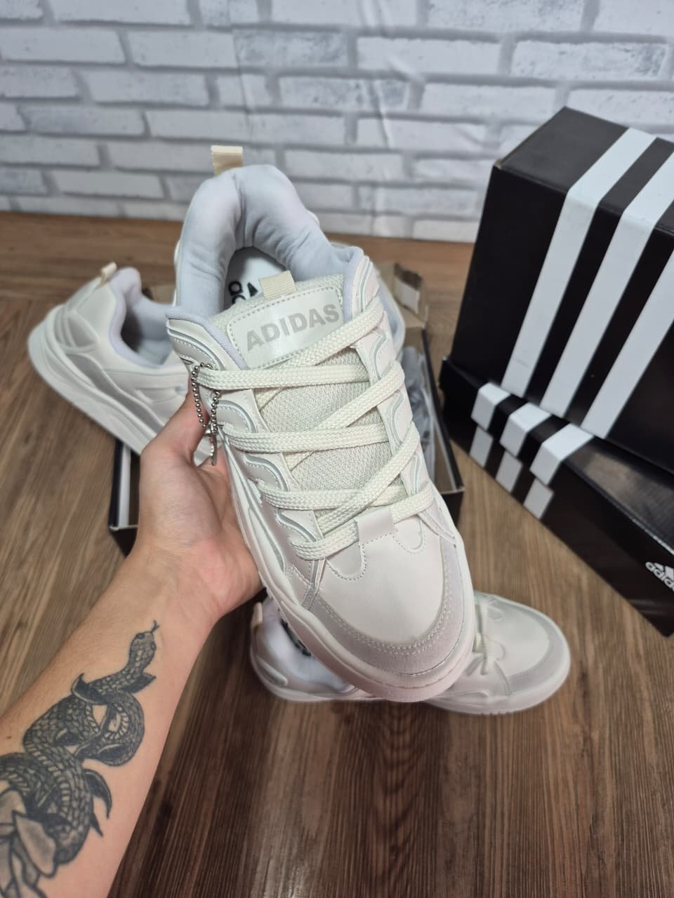 Tênis Adidas Osíris Premium - Imagem 3